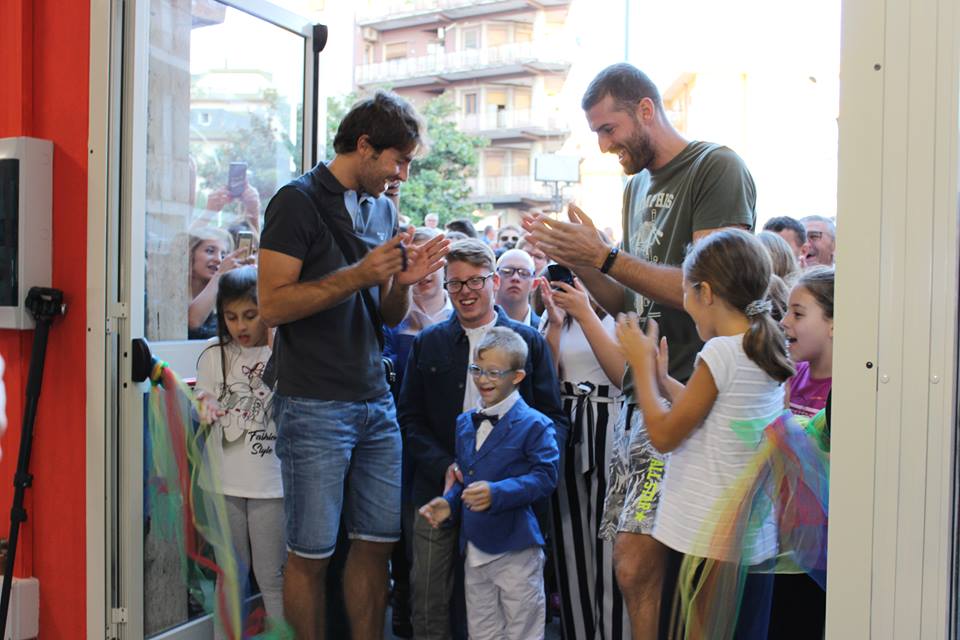 La Top Volley Latina ha partecipato all’inaugurazione della nuova sede dell’associazione Lucky Friends