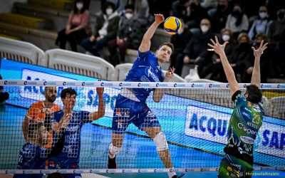Al Palasport di Cisterna sfida tra Top Volley e Taranto