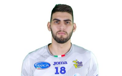 #18 Ezequiel Palacios